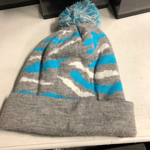 USED Miami Beanie - Picture 2 of 2